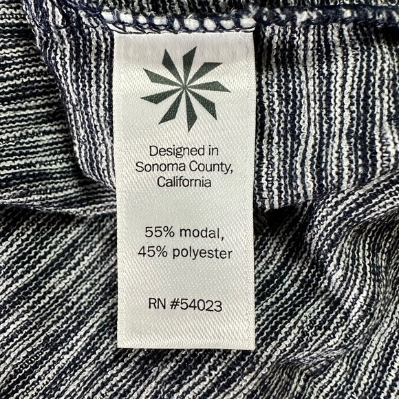 Athleta Tunic Top. Size Small - Picture 6 of 6